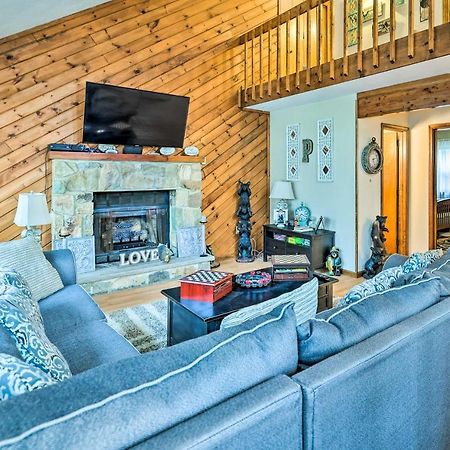 Poconos Vacation Home Walk To Locust Lake! Pocono Lake Ngoại thất bức ảnh
