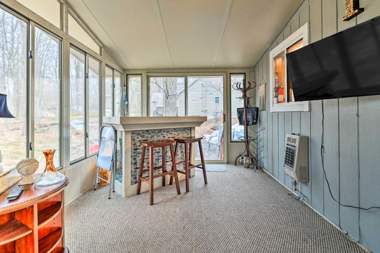 Poconos Vacation Home Walk To Locust Lake! Pocono Lake Ngoại thất bức ảnh