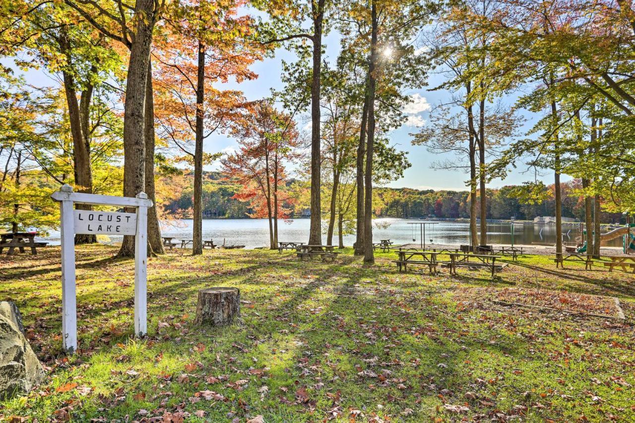 Poconos Vacation Home Walk To Locust Lake! Pocono Lake Ngoại thất bức ảnh