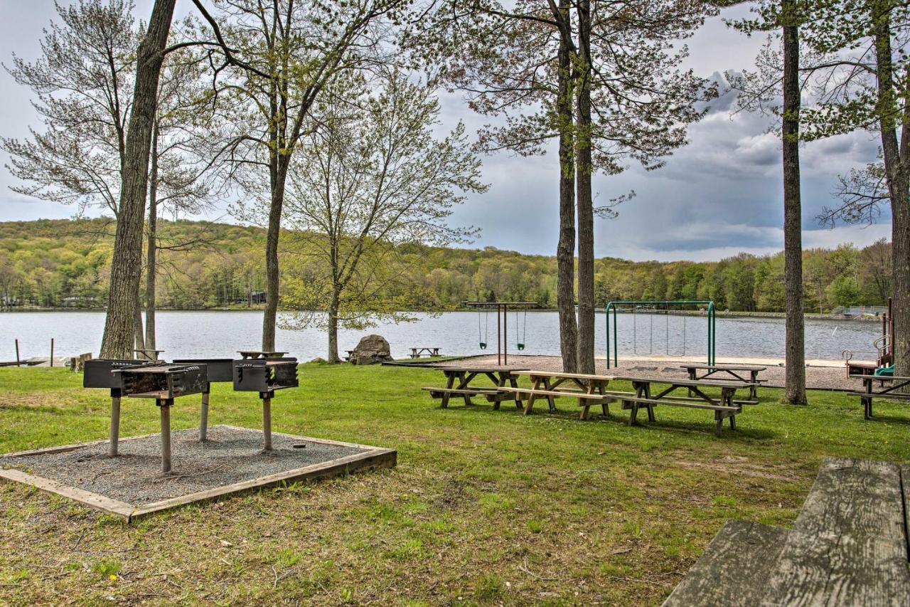 Poconos Vacation Home Walk To Locust Lake! Pocono Lake Ngoại thất bức ảnh